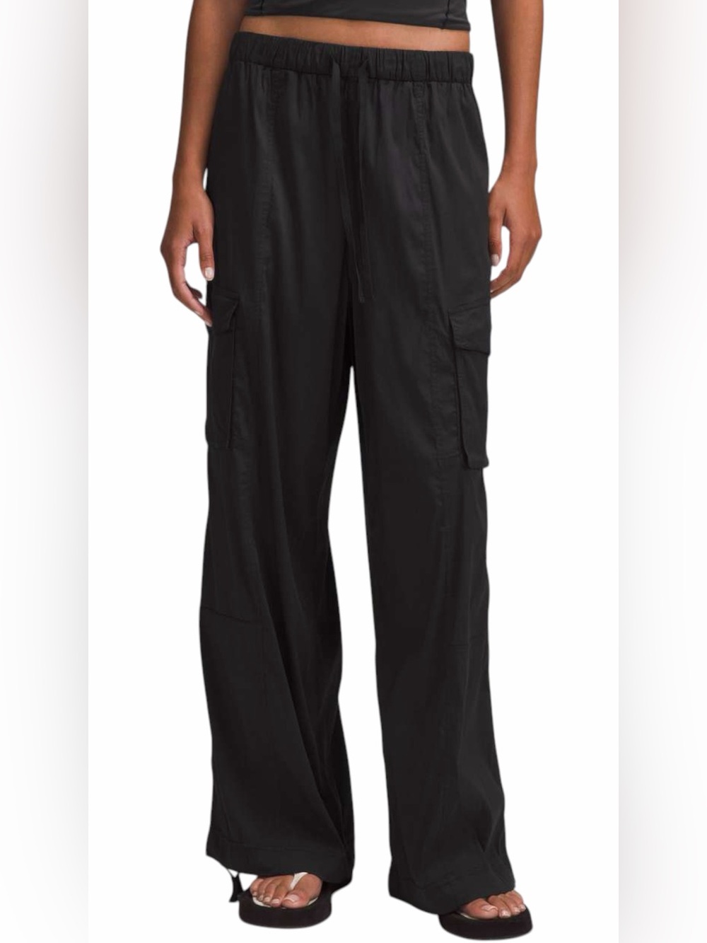 NWT – Lululemon – Lightweight Adjustable Mid-Rise Cargo Pant – Black – Sz. XS